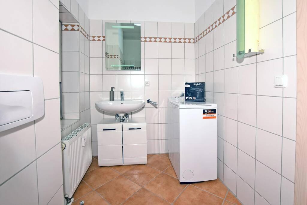 Stylish City Apartment In Zwickau Exteriör bild