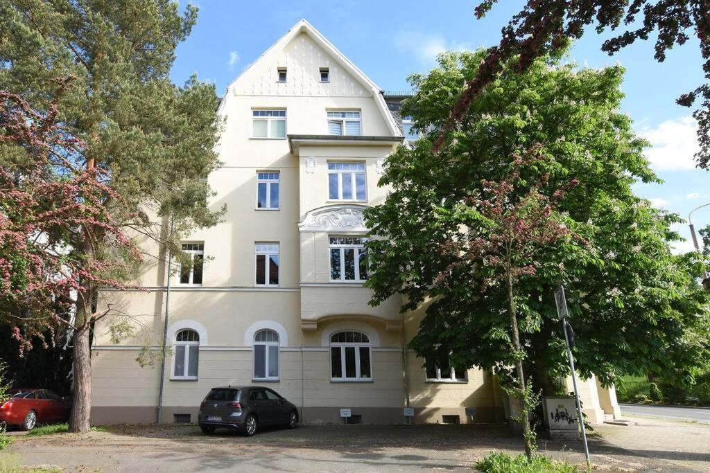 Stylish City Apartment In Zwickau Exteriör bild