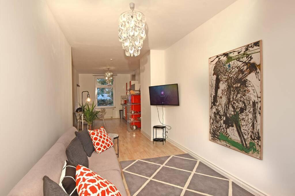 Stylish City Apartment In Zwickau Exteriör bild